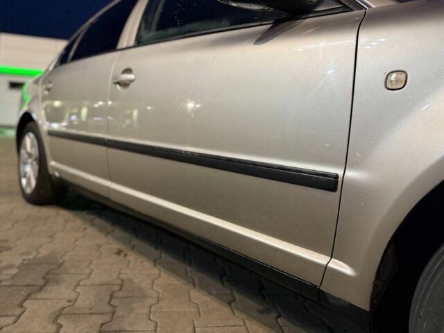 Бежевый Шкода Октавия, объемом двигателя 1.9 л и пробегом 300 тыс. км за 2650 $, фото 5 на Automoto.ua