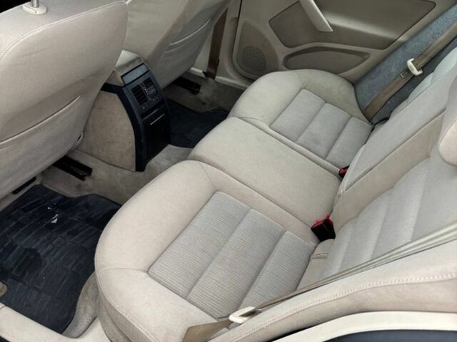 Бежевый Шкода Октавия, объемом двигателя 2 л и пробегом 300 тыс. км за 2550 $, фото 7 на Automoto.ua