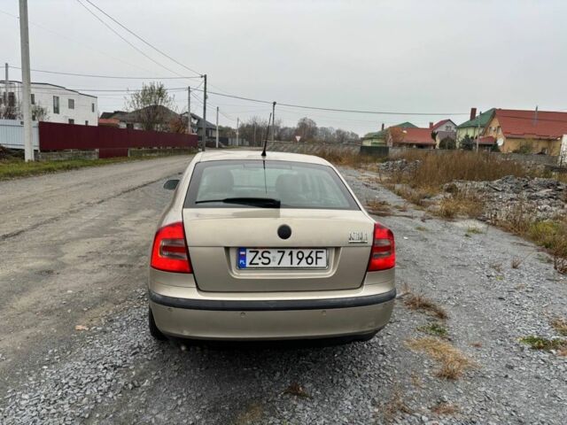 Бежевый Шкода Октавия, объемом двигателя 2 л и пробегом 300 тыс. км за 2550 $, фото 4 на Automoto.ua