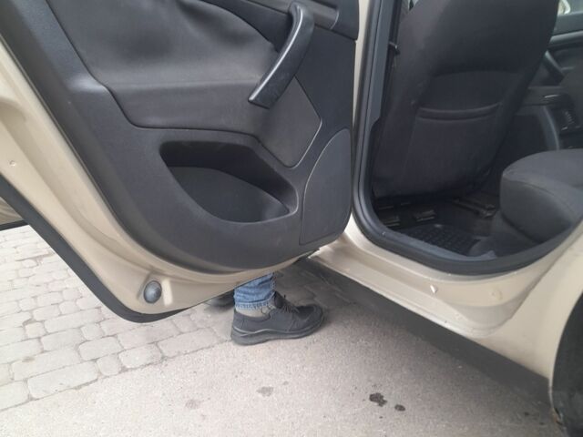 Бежевий Шкода Октавія, об'ємом двигуна 1.9 л та пробігом 300 тис. км за 2000 $, фото 2 на Automoto.ua