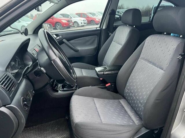 Бежевый Шкода Октавия, объемом двигателя 1.6 л и пробегом 276 тыс. км за 4490 $, фото 20 на Automoto.ua