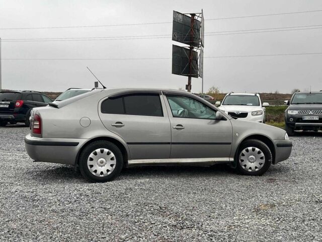 Бежевый Шкода Октавия, объемом двигателя 1.6 л и пробегом 276 тыс. км за 4490 $, фото 6 на Automoto.ua