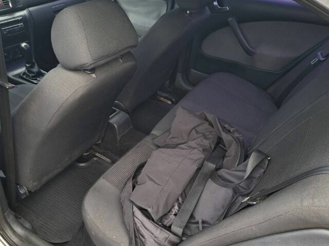 Бежевый Шкода Октавия, объемом двигателя 1.6 л и пробегом 250 тыс. км за 3500 $, фото 11 на Automoto.ua