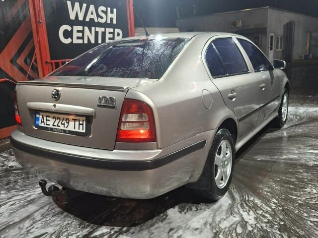 Бежевый Шкода Октавия, объемом двигателя 1.6 л и пробегом 250 тыс. км за 3500 $, фото 3 на Automoto.ua