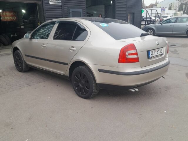 Бежевий Шкода Октавія, об'ємом двигуна 1.9 л та пробігом 300 тис. км за 2000 $, фото 11 на Automoto.ua