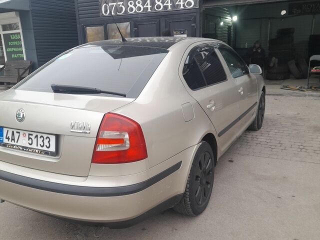 Бежевий Шкода Октавія, об'ємом двигуна 1.9 л та пробігом 300 тис. км за 2000 $, фото 7 на Automoto.ua