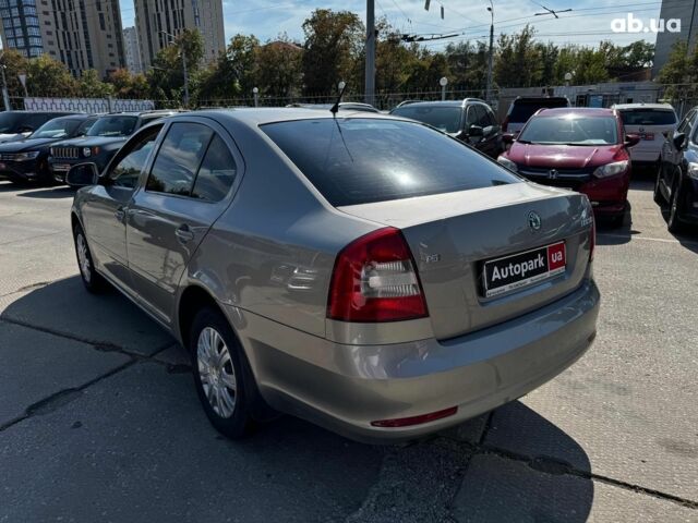 Бежевий Шкода Октавія, об'ємом двигуна 1.8 л та пробігом 162 тис. км за 7540 $, фото 3 на Automoto.ua