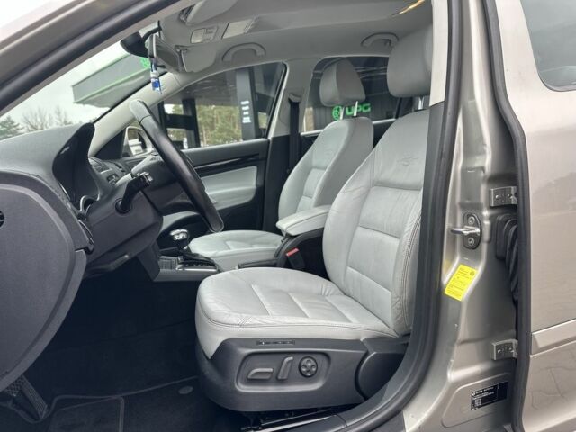 Бежевый Шкода Октавия, объемом двигателя 1.8 л и пробегом 231 тыс. км за 9350 $, фото 15 на Automoto.ua