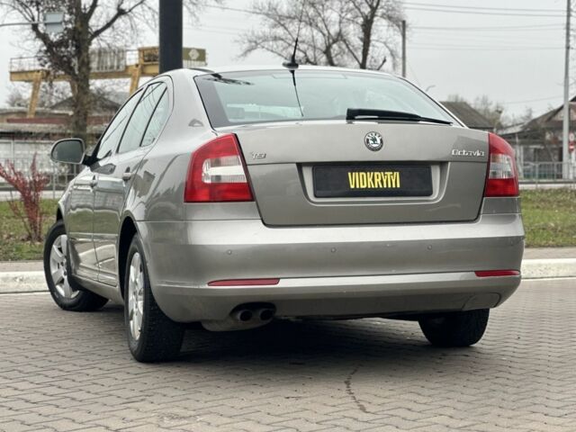 Бежевый Шкода Октавия, объемом двигателя 1.8 л и пробегом 231 тыс. км за 9350 $, фото 6 на Automoto.ua