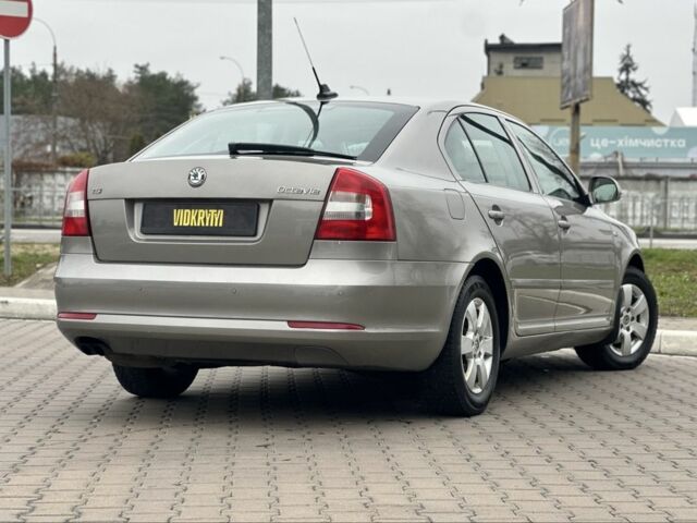 Бежевый Шкода Октавия, объемом двигателя 1.8 л и пробегом 231 тыс. км за 9350 $, фото 8 на Automoto.ua