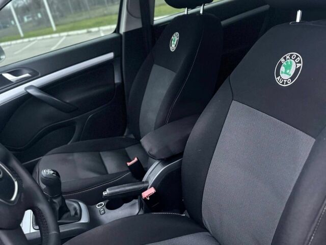 Бежевый Шкода Октавия, объемом двигателя 1.6 л и пробегом 198 тыс. км за 7400 $, фото 7 на Automoto.ua