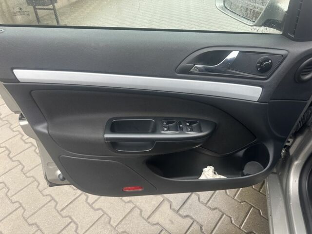 Бежевий Шкода Октавія, об'ємом двигуна 1.8 л та пробігом 172 тис. км за 7500 $, фото 8 на Automoto.ua