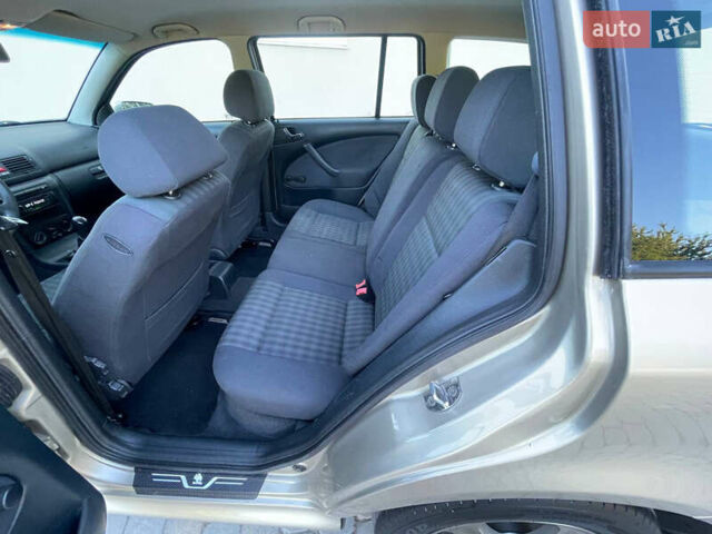 Бежевый Шкода Октавия, объемом двигателя 1.6 л и пробегом 207 тыс. км за 5299 $, фото 25 на Automoto.ua