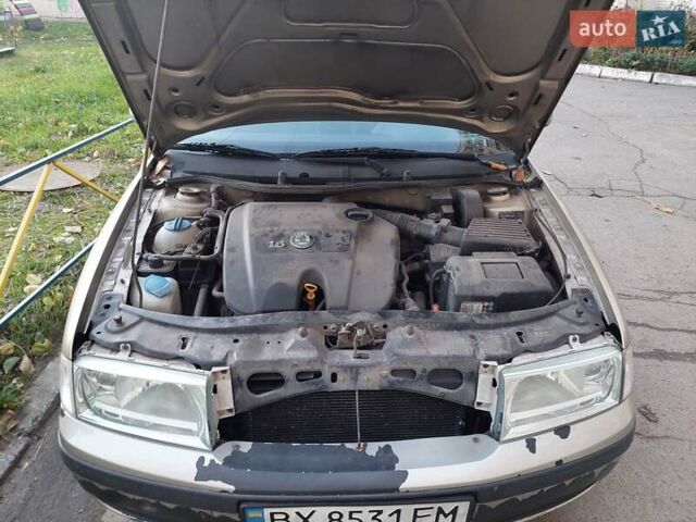 Шкода Октавия 2004 в Хмельницком на Automoto.ua Бежевый Шкода Октавия, объемом двигателя 1.6 л и пробегом 252 тыс. км за 4500 $, фото 13 на Automoto.ua