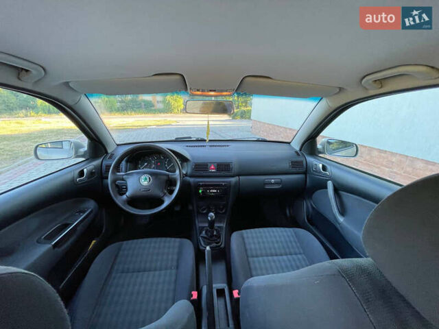 Бежевый Шкода Октавия, объемом двигателя 1.6 л и пробегом 207 тыс. км за 5299 $, фото 31 на Automoto.ua