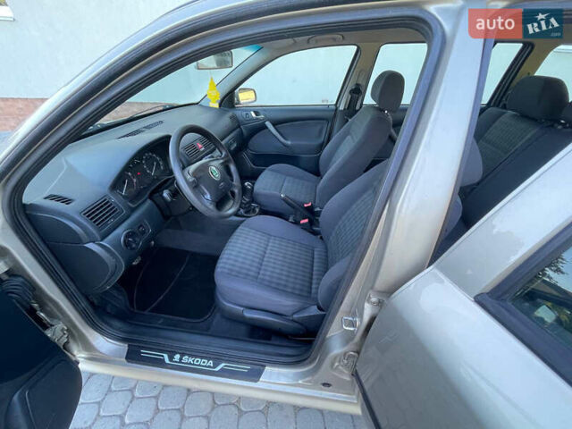 Бежевый Шкода Октавия, объемом двигателя 1.6 л и пробегом 207 тыс. км за 5299 $, фото 26 на Automoto.ua