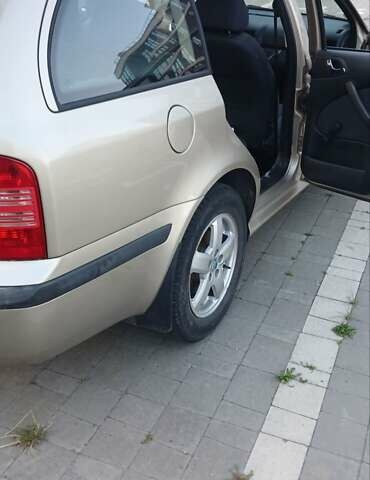 Бежевий Шкода Октавія, об'ємом двигуна 1.6 л та пробігом 225 тис. км за 5105 $, фото 5 на Automoto.ua