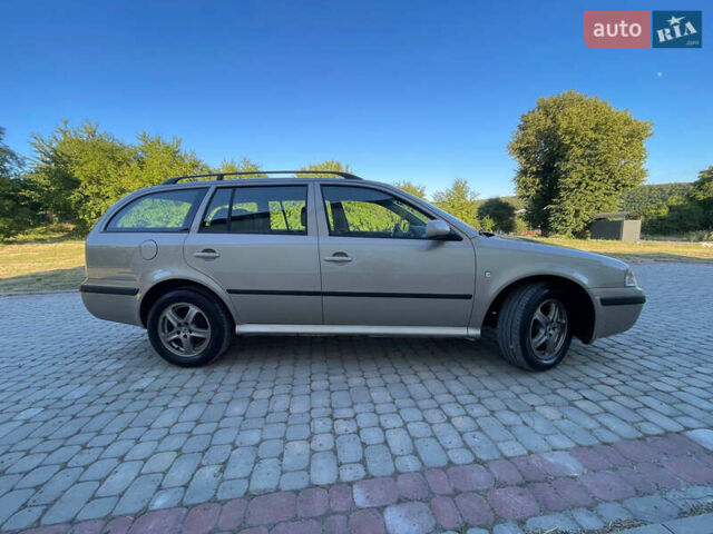 Бежевий Шкода Октавія, об'ємом двигуна 1.6 л та пробігом 203 тис. км за 5699 $, фото 24 на Automoto.ua
