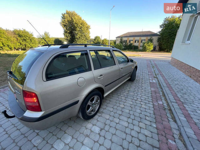 Бежевый Шкода Октавия, объемом двигателя 1.6 л и пробегом 207 тыс. км за 5299 $, фото 17 на Automoto.ua