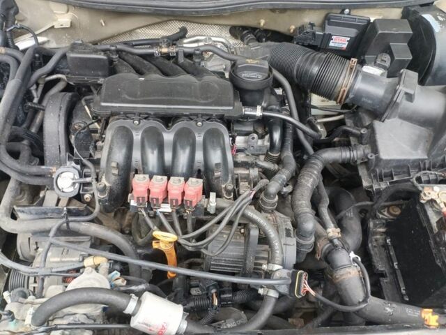 Бежевый Шкода Октавия, объемом двигателя 1.6 л и пробегом 291 тыс. км за 4299 $, фото 14 на Automoto.ua