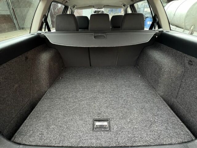 Бежевый Шкода Октавия, объемом двигателя 1.6 л и пробегом 291 тыс. км за 4299 $, фото 11 на Automoto.ua