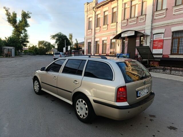 Бежевый Шкода Октавия, объемом двигателя 1.9 л и пробегом 100 тыс. км за 2650 $, фото 3 на Automoto.ua