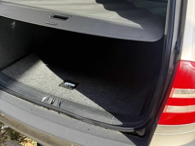 Бежевий Шкода Октавія, об'ємом двигуна 1.6 л та пробігом 258 тис. км за 5800 $, фото 9 на Automoto.ua