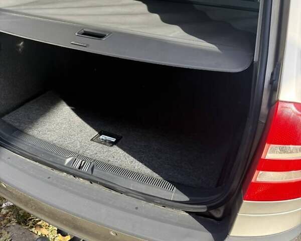 Бежевий Шкода Октавія, об'ємом двигуна 1.6 л та пробігом 258 тис. км за 5700 $, фото 11 на Automoto.ua