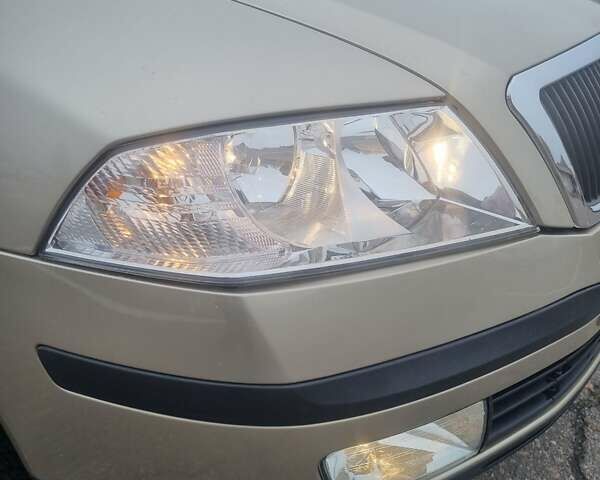 Бежевый Шкода Октавия, объемом двигателя 1.6 л и пробегом 189 тыс. км за 6700 $, фото 52 на Automoto.ua