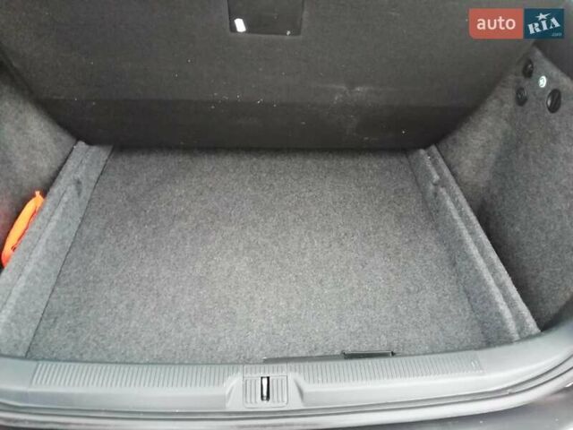 Бежевый Шкода Октавия, объемом двигателя 1.6 л и пробегом 198 тыс. км за 5900 $, фото 12 на Automoto.ua