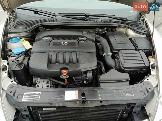 Бежевый Шкода Октавия, объемом двигателя 1.6 л и пробегом 198 тыс. км за 5900 $, фото 14 на Automoto.ua