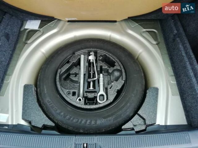 Бежевый Шкода Октавия, объемом двигателя 1.6 л и пробегом 198 тыс. км за 5900 $, фото 15 на Automoto.ua