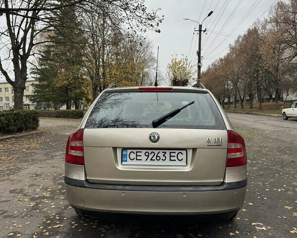 Бежевый Шкода Октавия, объемом двигателя 1.6 л и пробегом 285 тыс. км за 4550 $, фото 15 на Automoto.ua