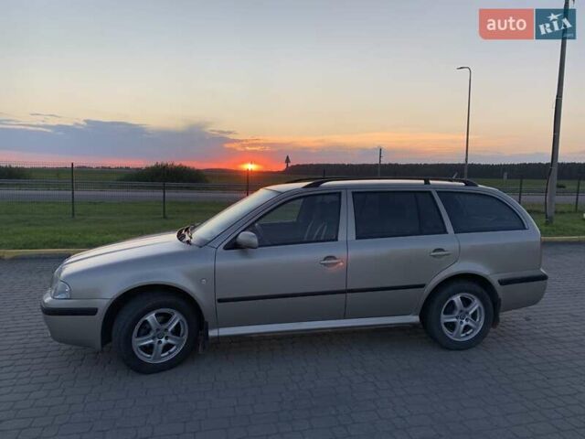 Бежевий Шкода Октавія, об'ємом двигуна 1.6 л та пробігом 211 тис. км за 4900 $, фото 17 на Automoto.ua