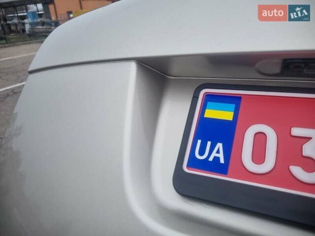 Бежевый Шкода Октавия, объемом двигателя 1.6 л и пробегом 189 тыс. км за 6700 $, фото 13 на Automoto.ua