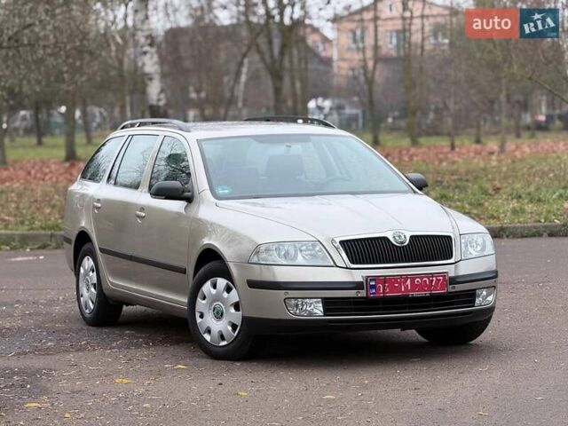 Бежевый Шкода Октавия, объемом двигателя 1.6 л и пробегом 198 тыс. км за 5500 $, фото 4 на Automoto.ua