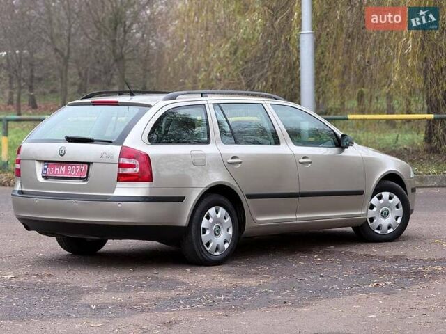 Бежевый Шкода Октавия, объемом двигателя 1.6 л и пробегом 198 тыс. км за 5500 $, фото 3 на Automoto.ua