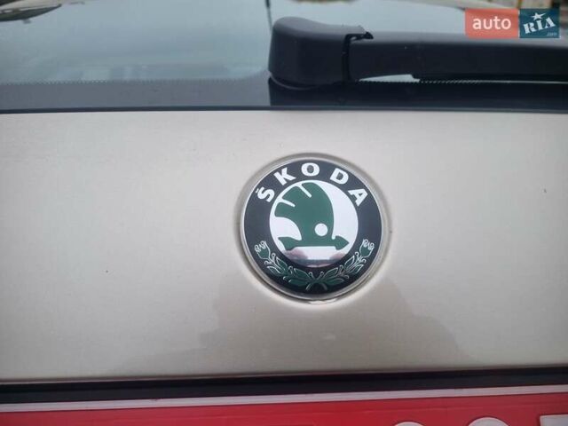 Бежевый Шкода Октавия, объемом двигателя 1.6 л и пробегом 189 тыс. км за 6700 $, фото 62 на Automoto.ua