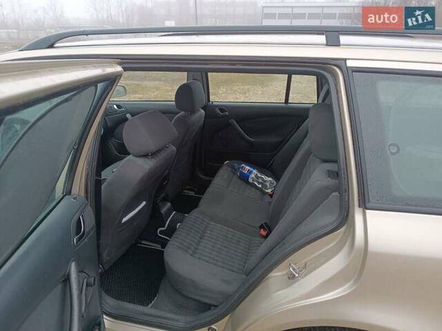 Бежевий Шкода Октавія, об'ємом двигуна 1.6 л та пробігом 257 тис. км за 4500 $, фото 22 на Automoto.ua