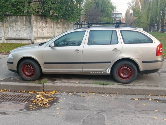 Бежевий Шкода Октавія, об'ємом двигуна 1.6 л та пробігом 198 тис. км за 4514 $, фото 1 на Automoto.ua