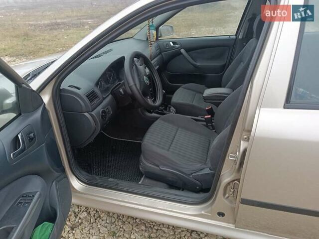 Бежевий Шкода Октавія, об'ємом двигуна 1.6 л та пробігом 257 тис. км за 4500 $, фото 21 на Automoto.ua