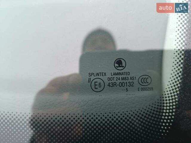 Бежевий Шкода Октавія, об'ємом двигуна 1.6 л та пробігом 257 тис. км за 4500 $, фото 20 на Automoto.ua