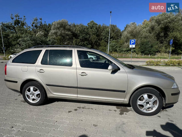 Бежевий Шкода Октавія, об'ємом двигуна 1.6 л та пробігом 200 тис. км за 6000 $, фото 9 на Automoto.ua