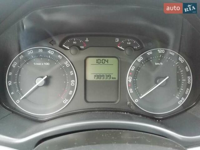 Бежевый Шкода Октавия, объемом двигателя 1.6 л и пробегом 198 тыс. км за 5900 $, фото 26 на Automoto.ua