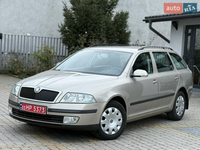 Бежевий Шкода Октавія, об'ємом двигуна 1.6 л та пробігом 206 тис. км за 4950 $, фото 1 на Automoto.ua