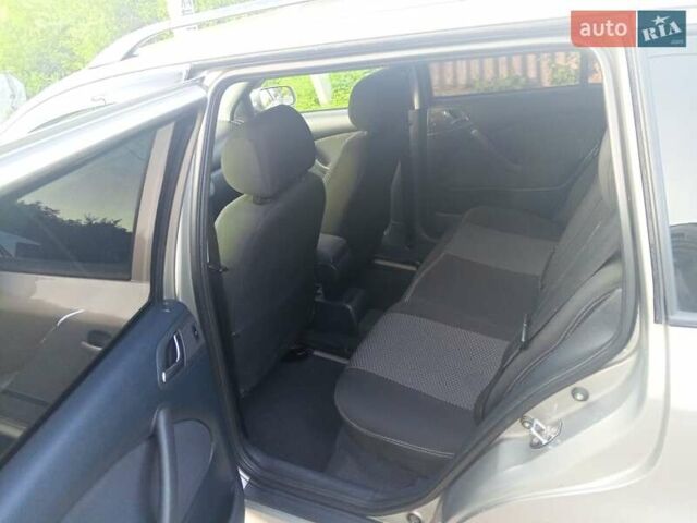 Бежевий Шкода Октавія, об'ємом двигуна 1.6 л та пробігом 239 тис. км за 6000 $, фото 29 на Automoto.ua