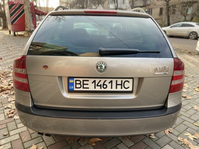 Бежевий Шкода Октавія, об'ємом двигуна 2 л та пробігом 250 тис. км за 5850 $, фото 4 на Automoto.ua