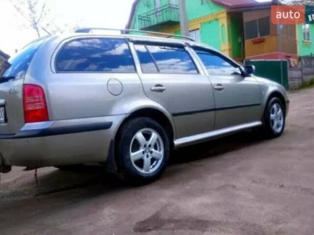 Бежевий Шкода Октавія, об'ємом двигуна 1.6 л та пробігом 239 тис. км за 6000 $, фото 7 на Automoto.ua