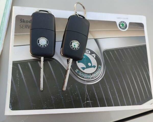 Бежевый Шкода Октавия, объемом двигателя 1.6 л и пробегом 212 тыс. км за 5600 $, фото 27 на Automoto.ua