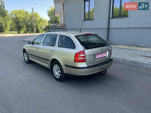 Бежевий Шкода Октавія, об'ємом двигуна 1.6 л та пробігом 145 тис. км за 5500 $, фото 5 на Automoto.ua